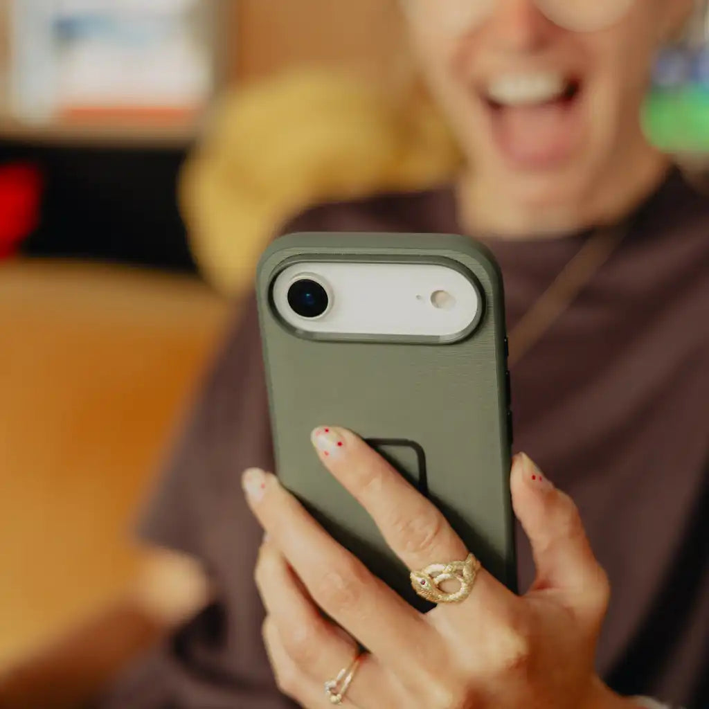 SlimLink Case | iPhone 17 Air | Charcoal