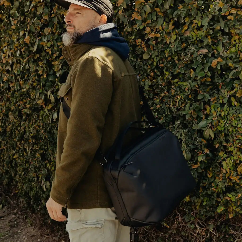 Travel Weekender | 25L | Black