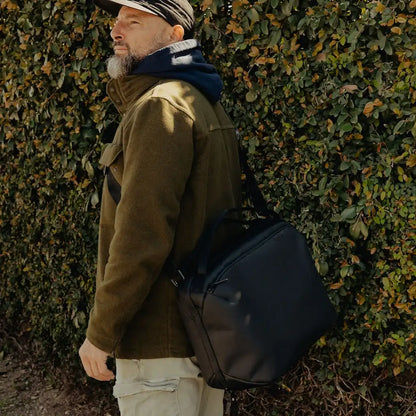 Travel Weekender | 25L | Black