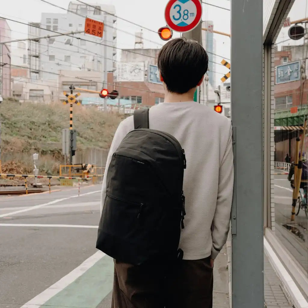 City Backpack | 22L | Black