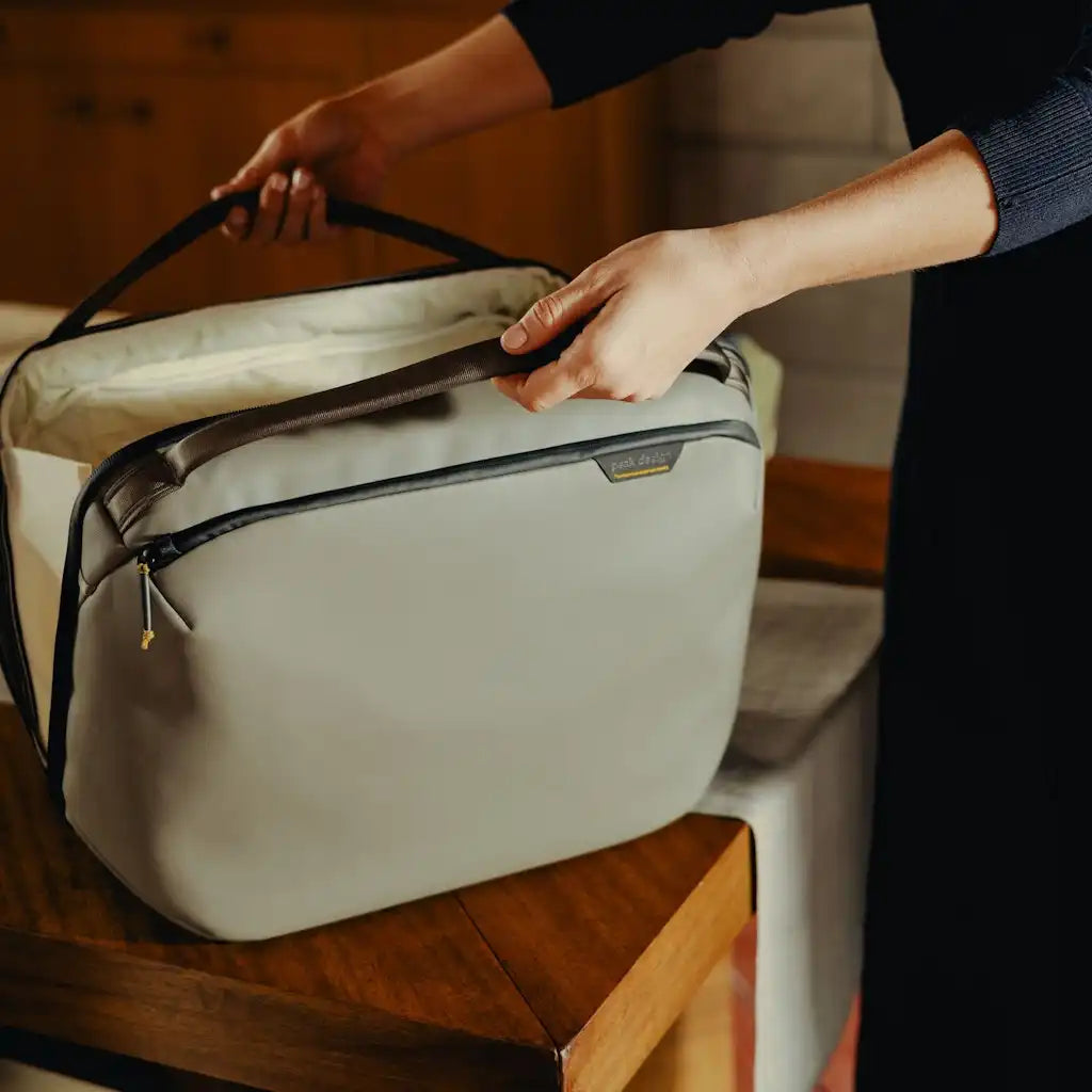 Travel Weekender | 25L | Stone