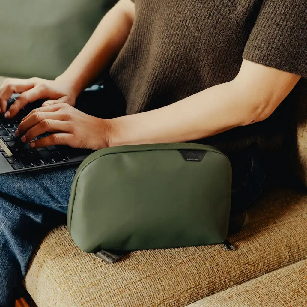 Travel Crossbody | 3L | Sage