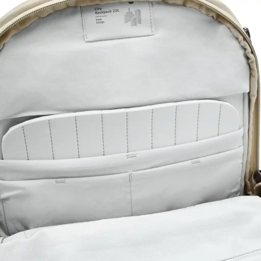 City Backpack | 22L | Moon