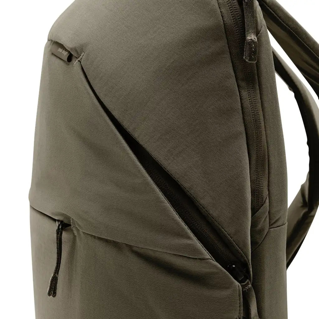 City Backpack | 22L | Stone