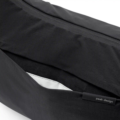City Crescent | 12L | Black