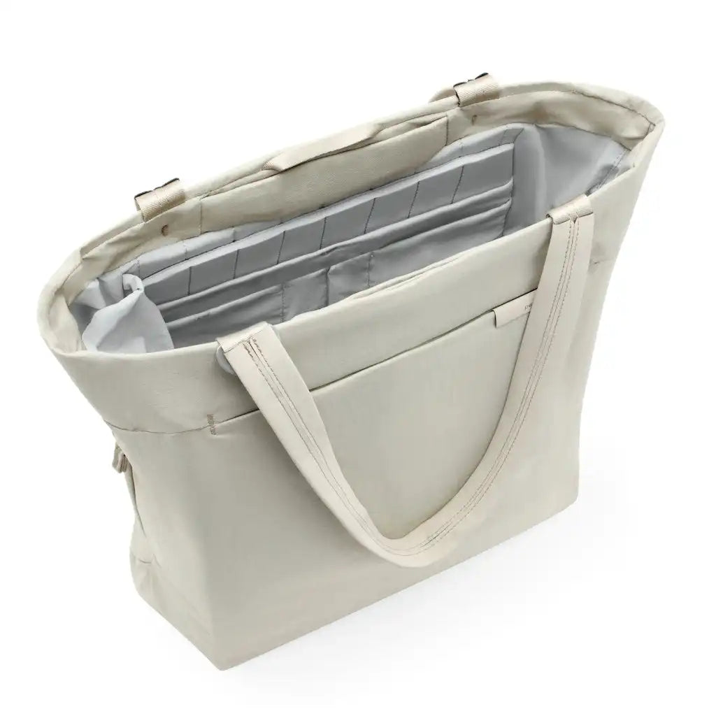 City Tote | 15L | Moon