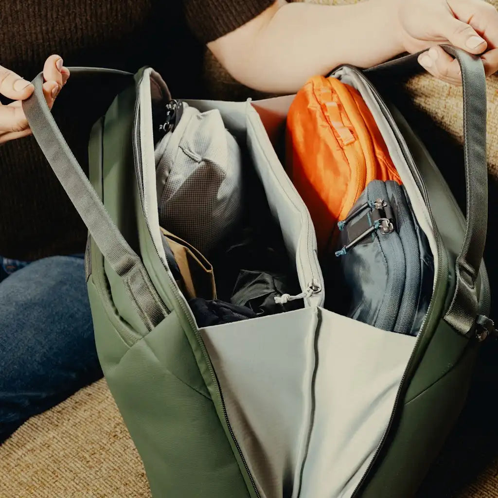 Travel Weekender | 25L | Sage