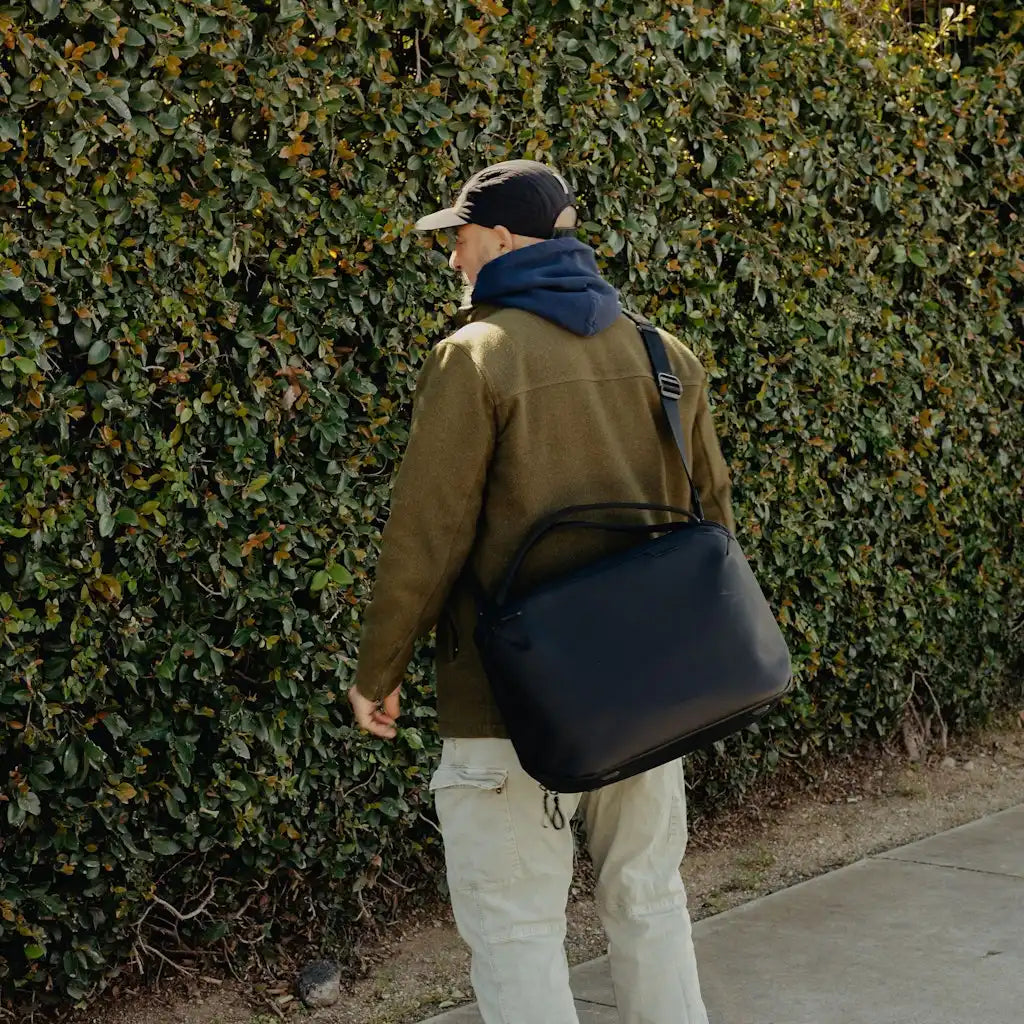 Travel Weekender | 25L | Black
