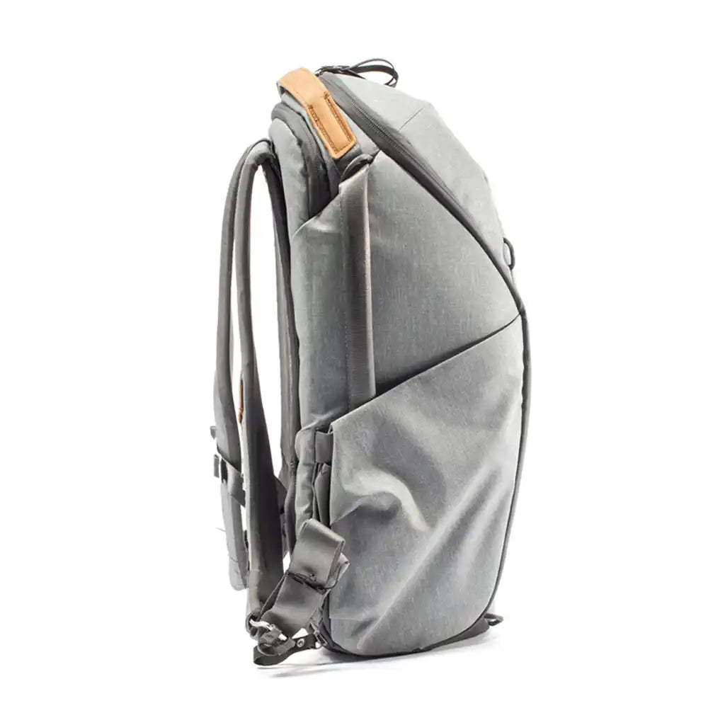 Everyday Backpack Zip | 20L | Ash