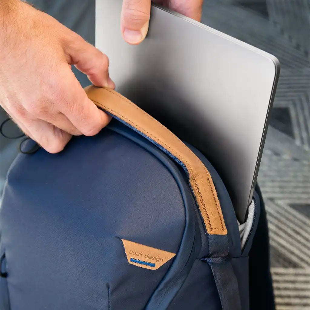 Everyday Backpack Zip | 15L | Midnight