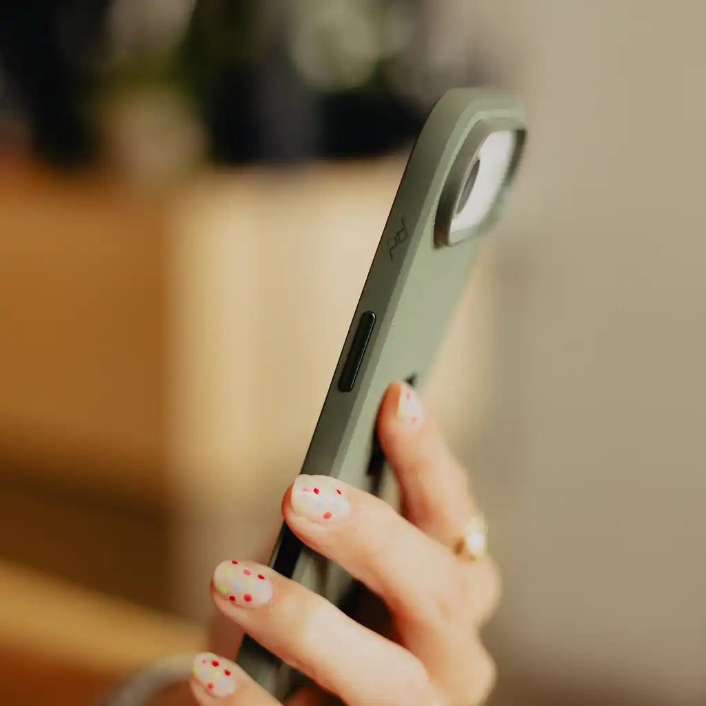 SlimLink Case | iPhone 17 Air | Charcoal
