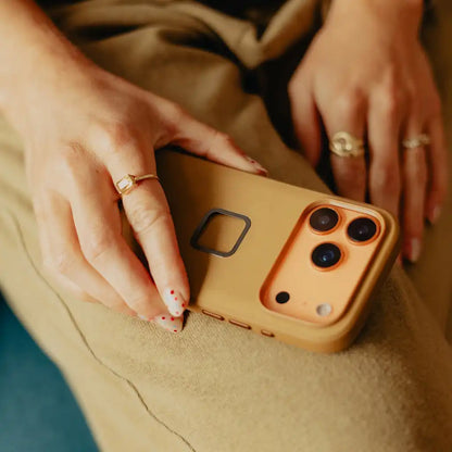 Everyday Loop Case | iPhone 18 Pro Max | Charcoal