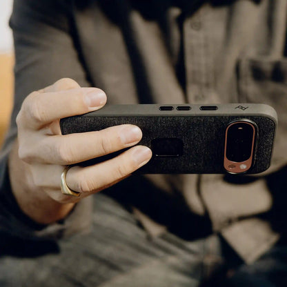 SlimLink Loop Case | Pixel 11 Pro | Charcoal