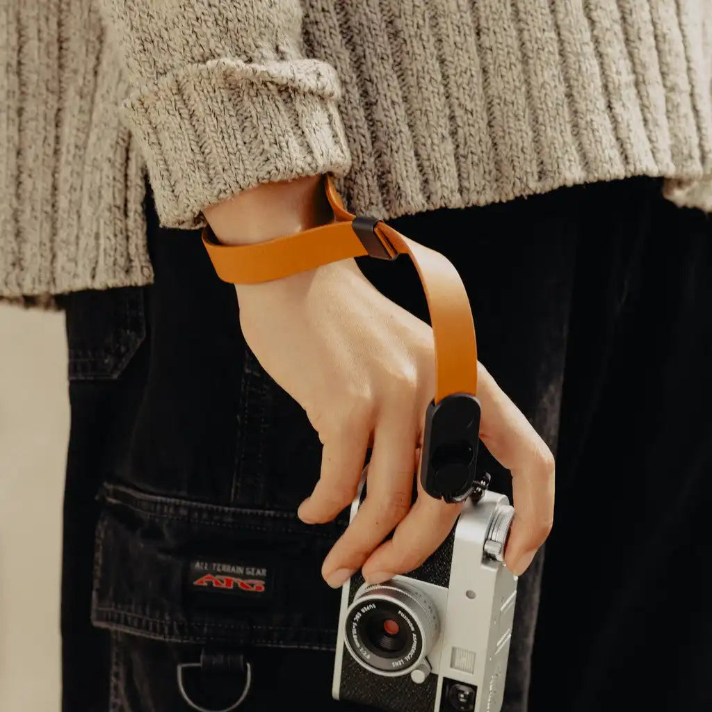 Cuff Leather | Wrist | Amber
